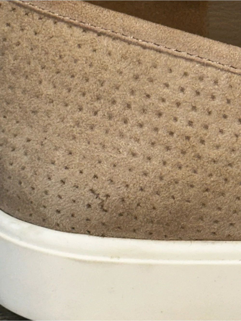 Vince Blair 5 Tan Perforated Leather Slip On Sneakers Shoes Platform Women’s 9.5